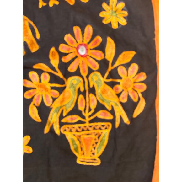 VINTAGE INDIAN FOLK ART MIRROR TAPESTRY EMBROIDERED BANJARA KANTHA WALL HANGING - Picture 4 of 10